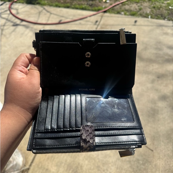 Michael Kors Black and White Snake Print Wristlet - Picture 2 of 4